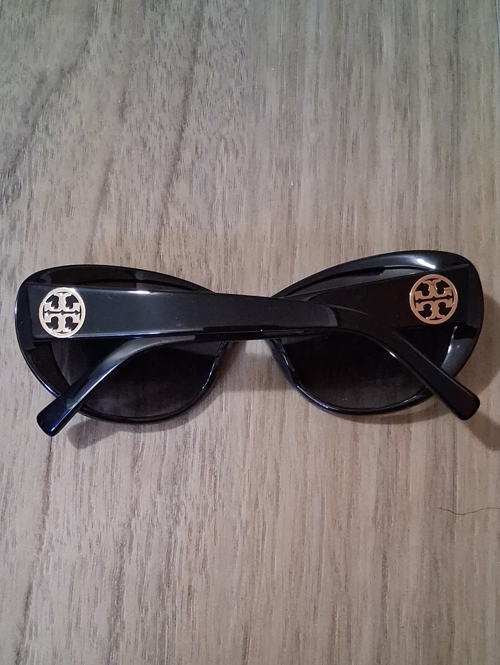 Tory Burch Black Cat-Eye Sunglasses with Gold Logo